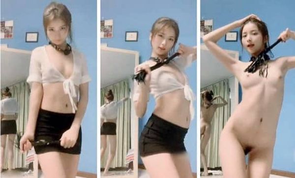 虎牙美女主播【猫小猫】劲爆全裸劲歌热舞 疯狂扭动腰肢眼神迷离还会自己拍拍屁股